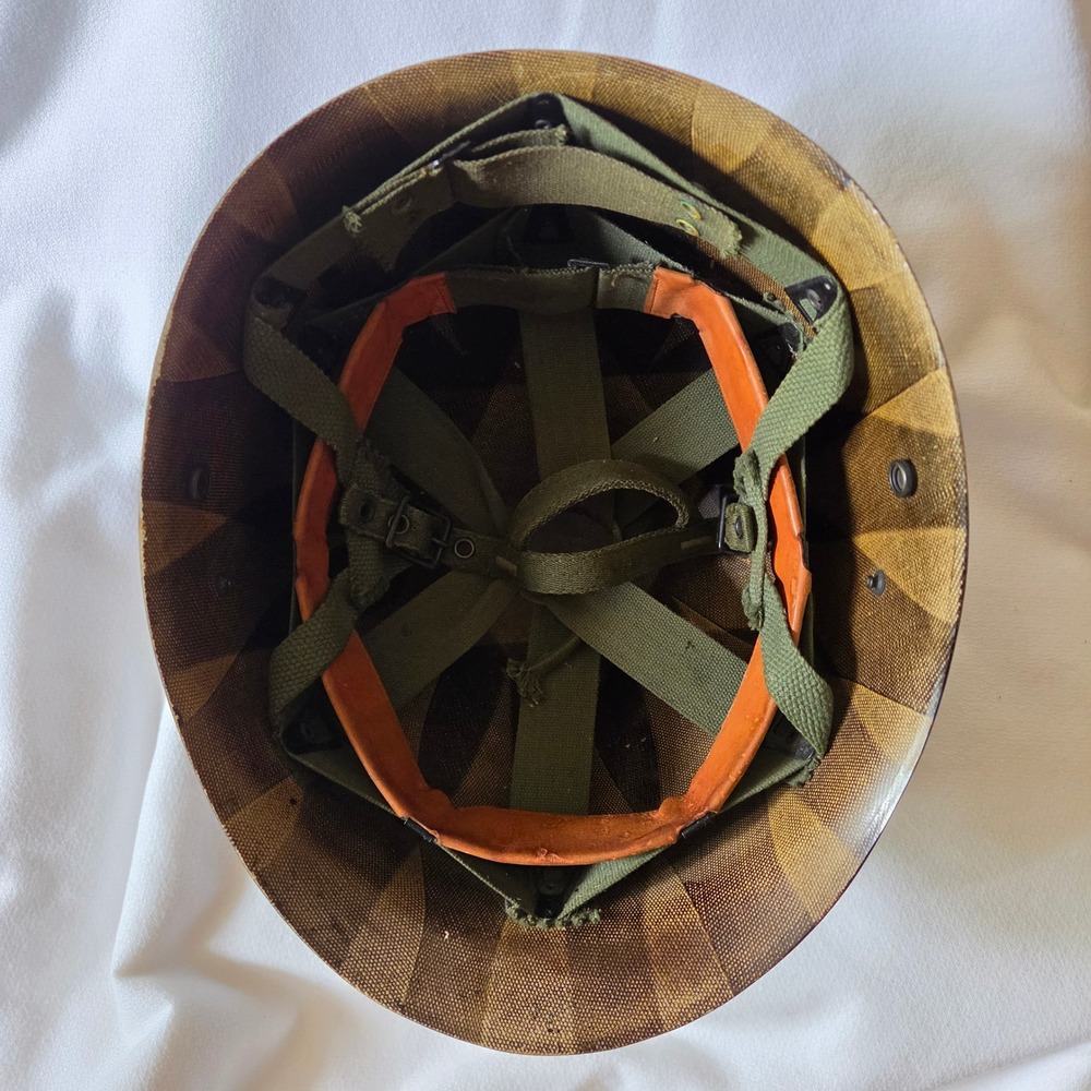 US Army M1 Helmet Liner Men OS Black Great Seal Insignia Military Collectors - Picture 3 of 11